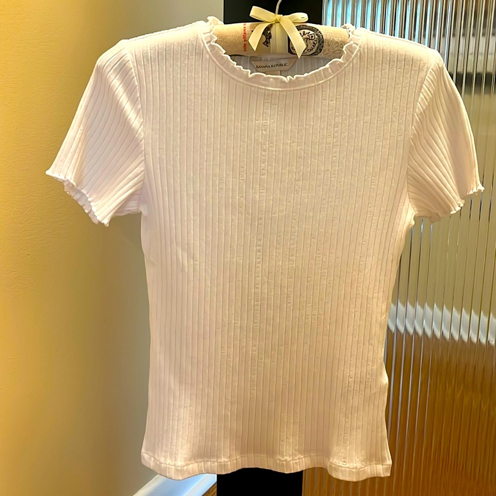 Banana Republic ribbed tee